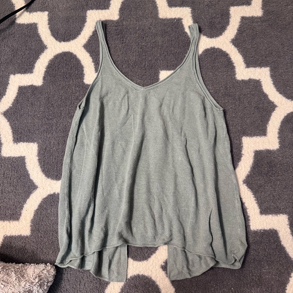 Lululemon Athletica Light Gray Tank Top